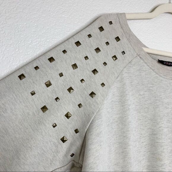 Cyrus Women Size 2X Stud Embellished Long Sleeves Sweater - Picture 3 of 10